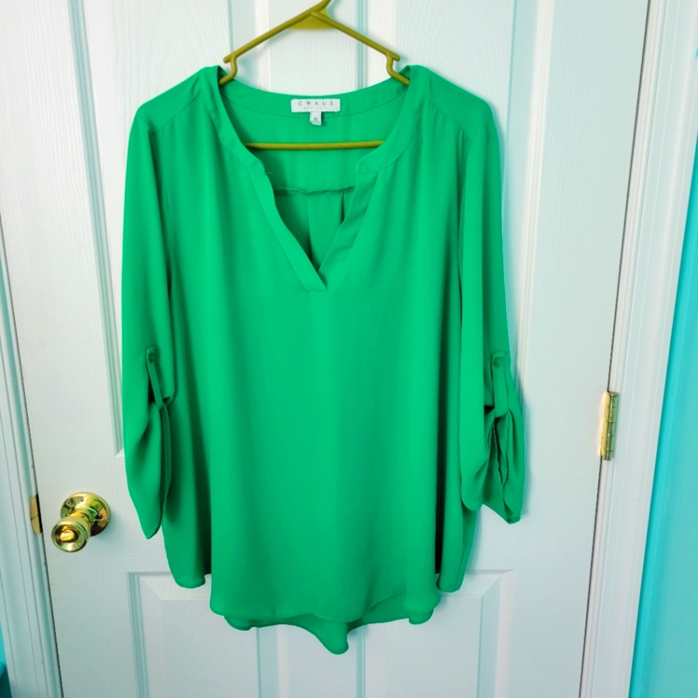 Chaus Blouse 3/4 Sleeve Green V-Neck